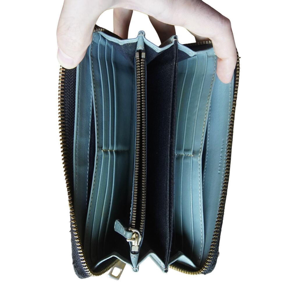 Marc Jacobs Wallet Blue Zip Around Pebbled Leather Quiet Luxury Gold Hardware - Picture 8 of 14